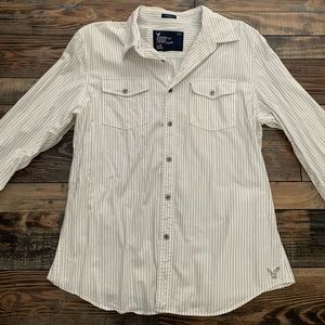 American Eagle casual button down shirt